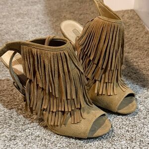 Fringed Tan Women's Sandals